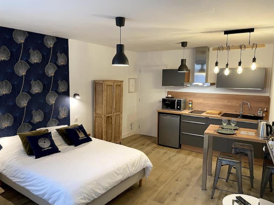 Alp Chartres - Cosy Studio Au Coeur De Chartres Avec Parking Exterior foto